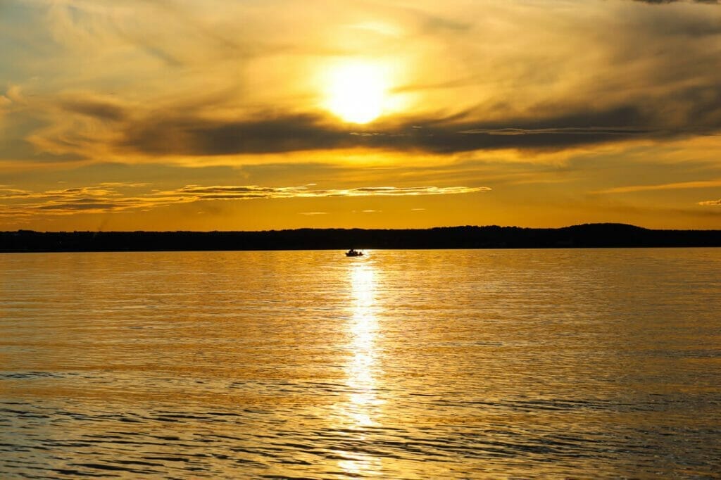 Coucher de soleil sur le Lac-Saint-Jean
